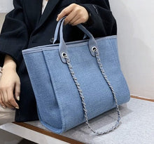 Load image into Gallery viewer, Paris - Tote w Chain