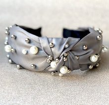 Load image into Gallery viewer, Glamour Pearls HeadBand - Gray-Silver
